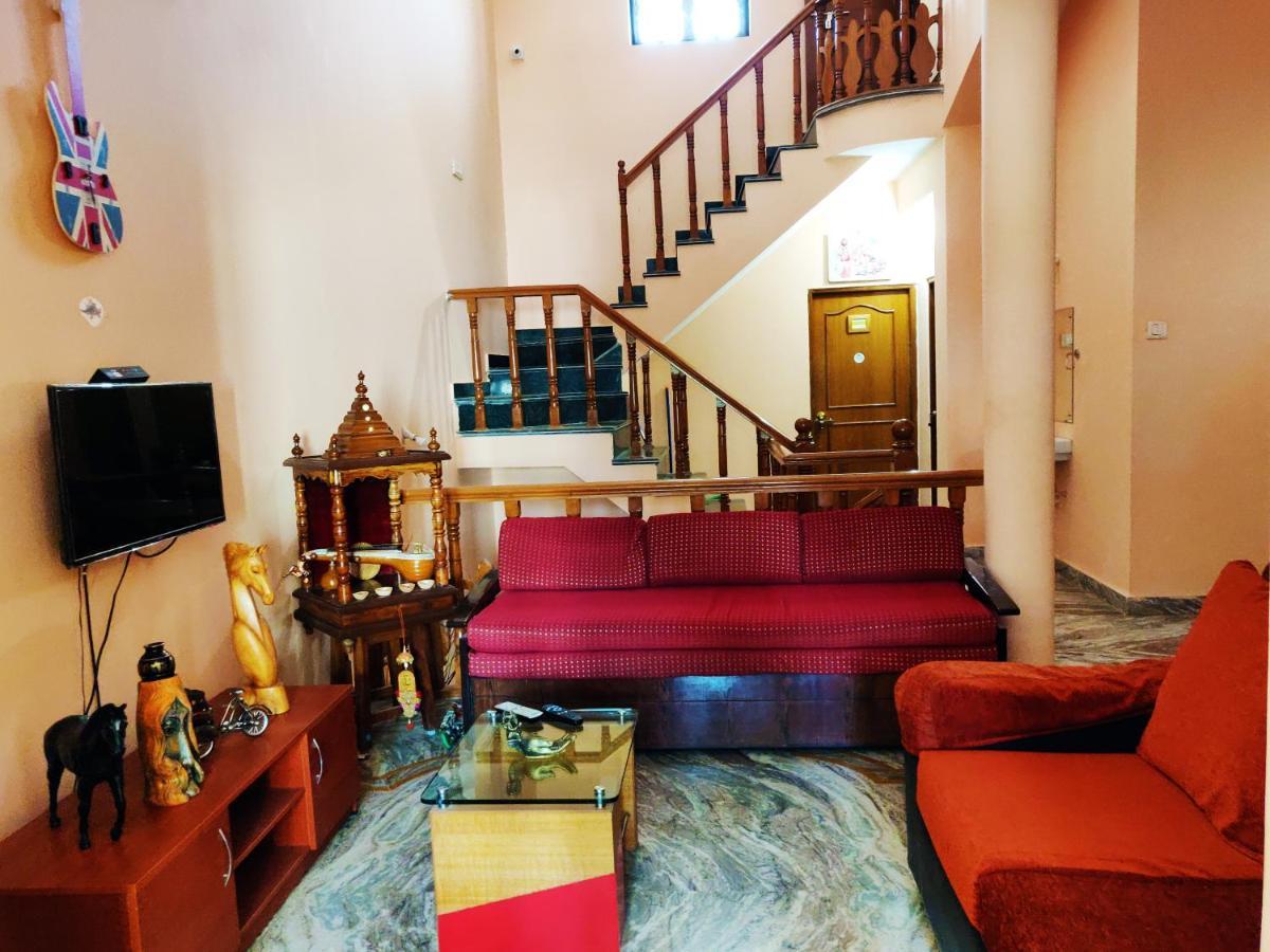 Bella Villa Luxury Stay Панаджи Екстериор снимка