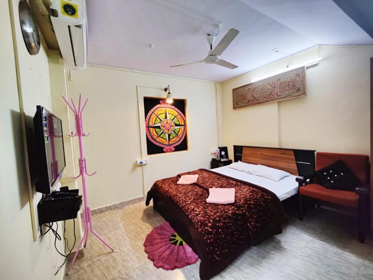 Bella Villa Luxury Stay Панаджи Екстериор снимка