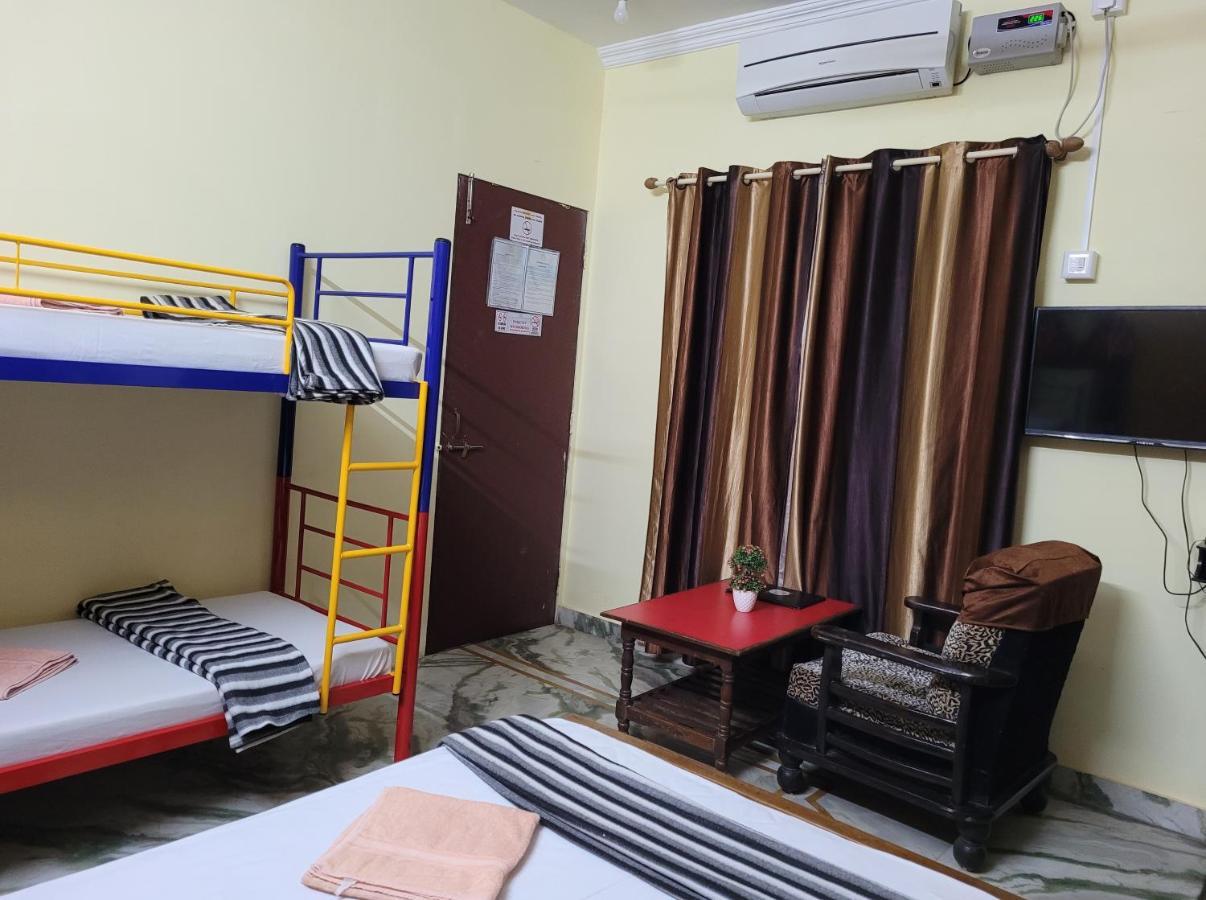 Bella Villa Luxury Stay Панаджи Екстериор снимка
