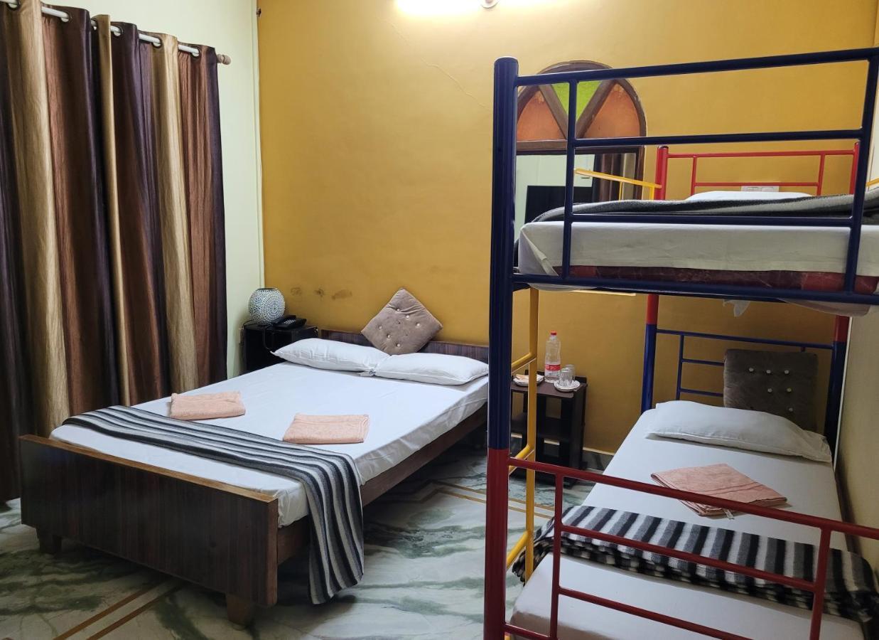 Bella Villa Luxury Stay Панаджи Екстериор снимка