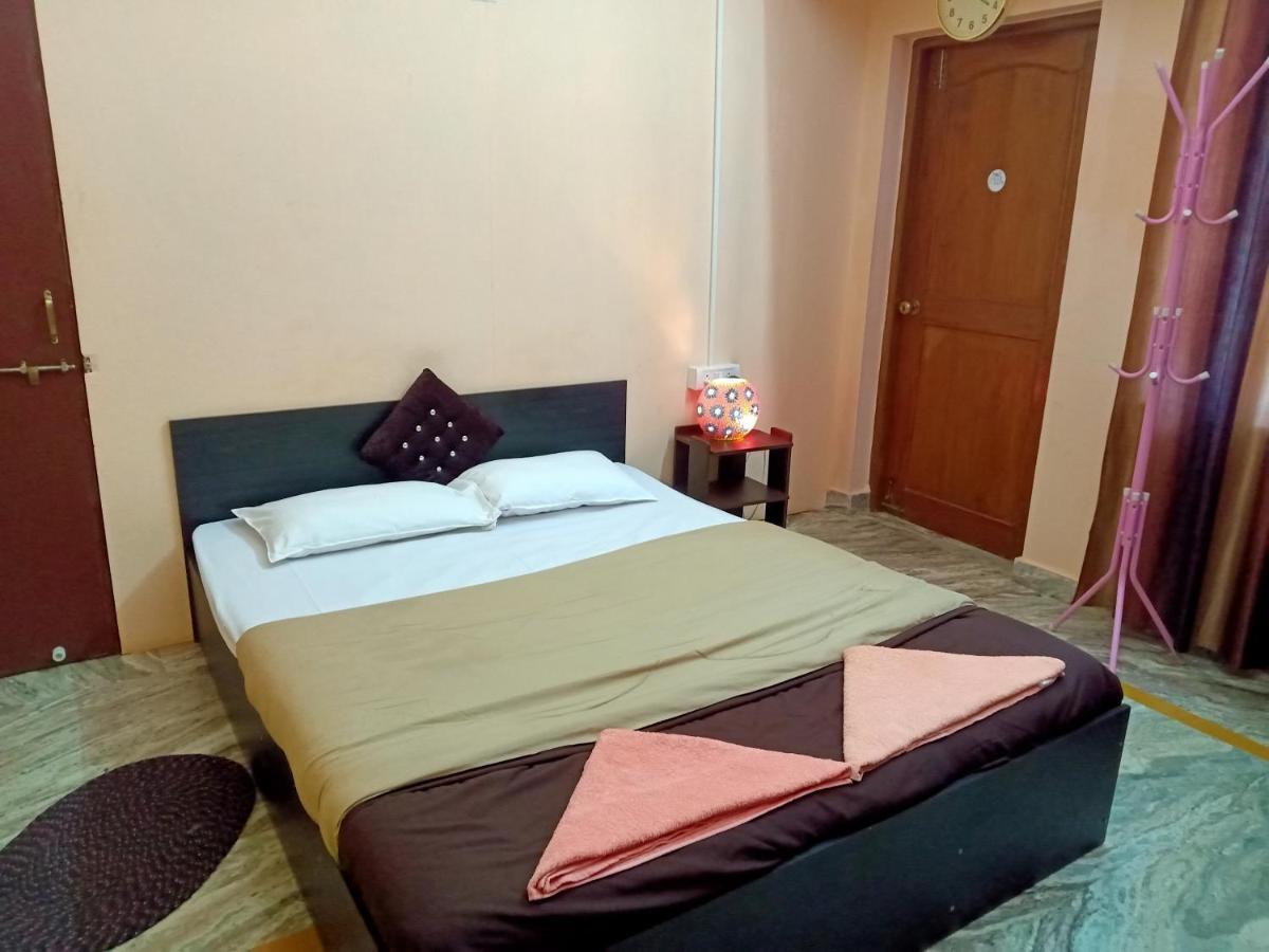 Bella Villa Luxury Stay Панаджи Екстериор снимка